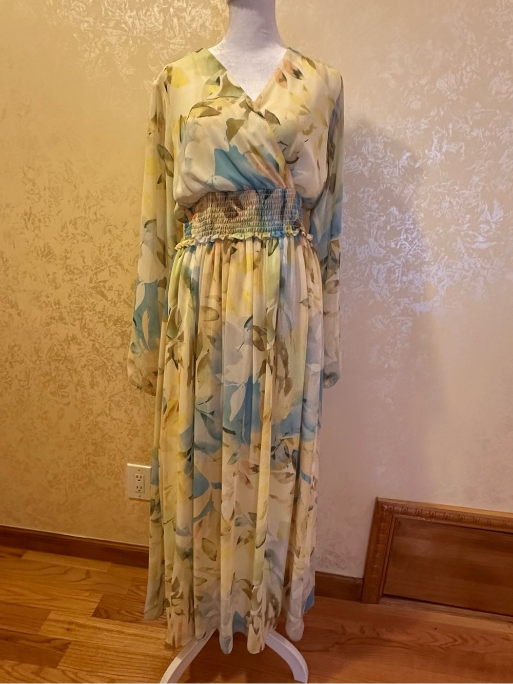 Laundry By Shelli Segal Pastel Floral Maxi Dress - Yellow & Blue
